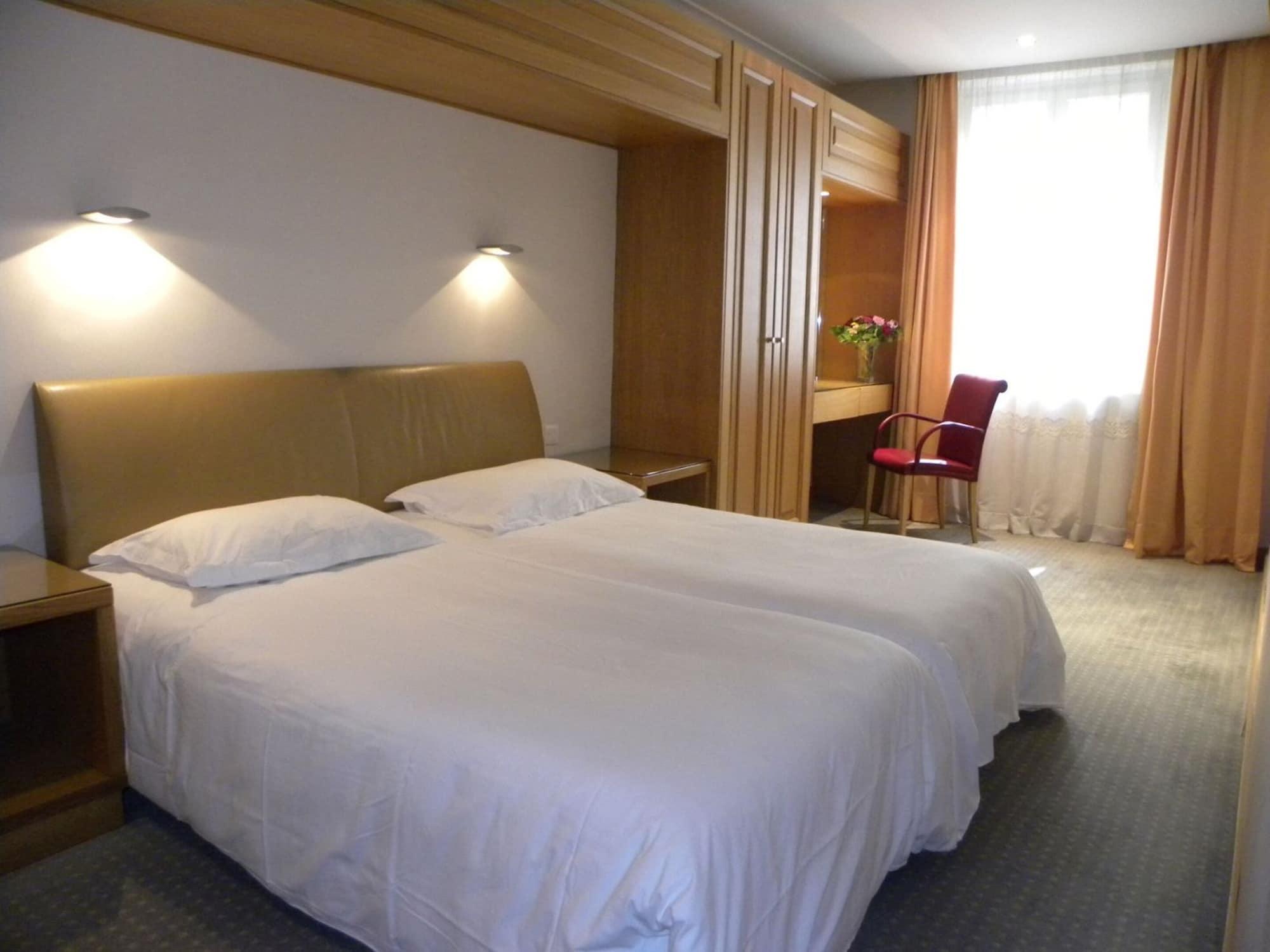 Hotel Du Vieux Marais Paris Luaran gambar