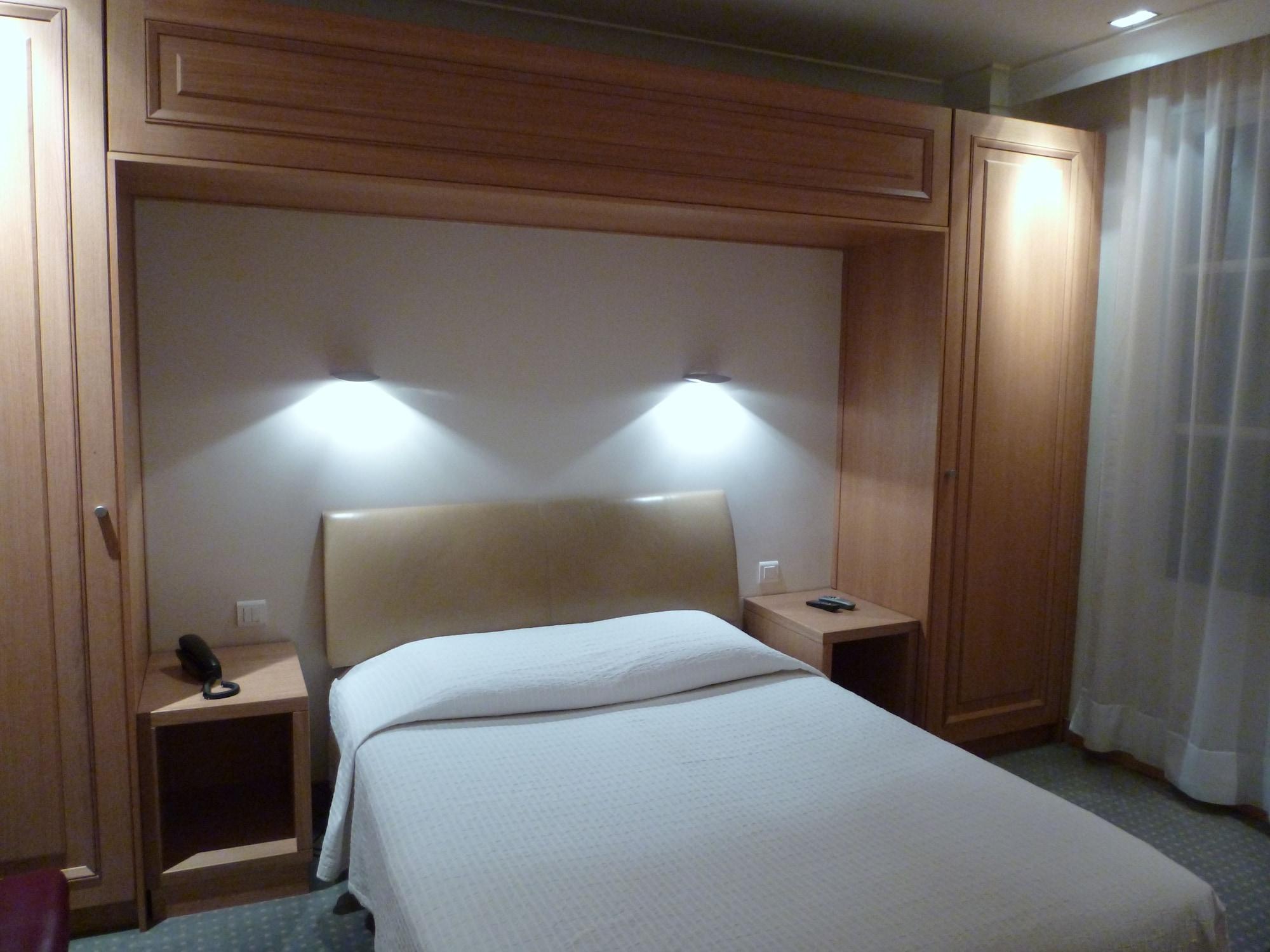 Hotel Du Vieux Marais Paris Luaran gambar